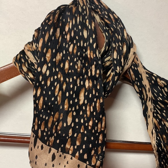 Black & Tan Patterned Echo Silk Scarf - Picture 1 of 4